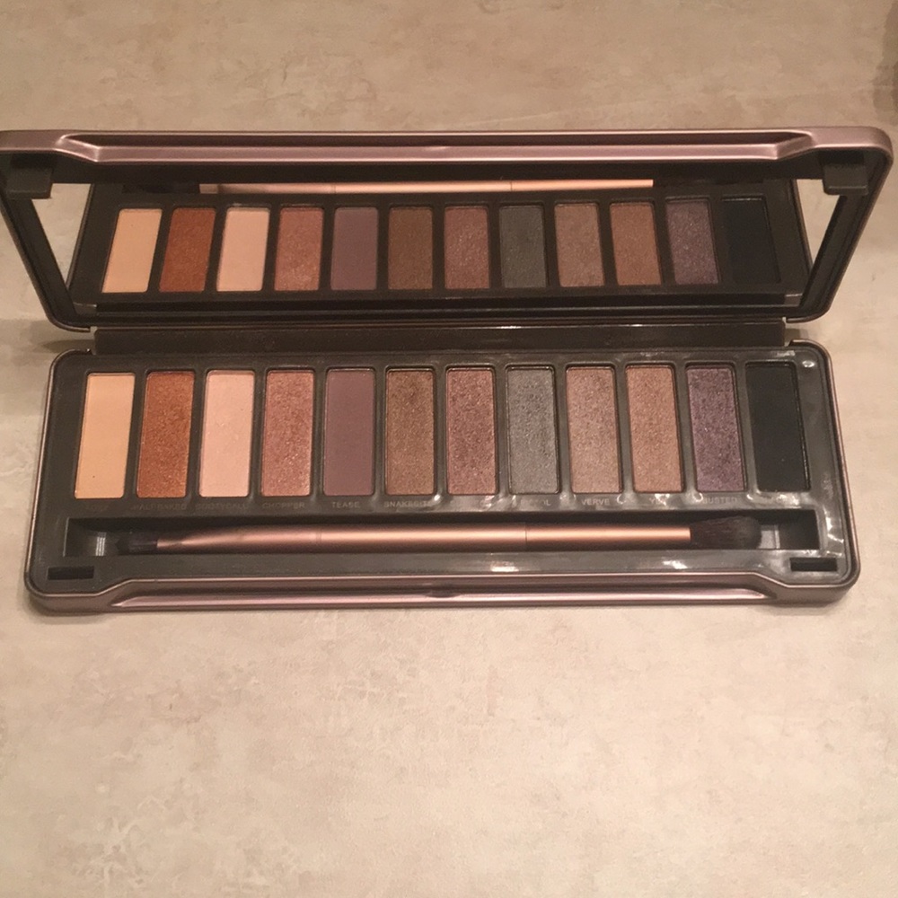 Urban Decay Naked 2
